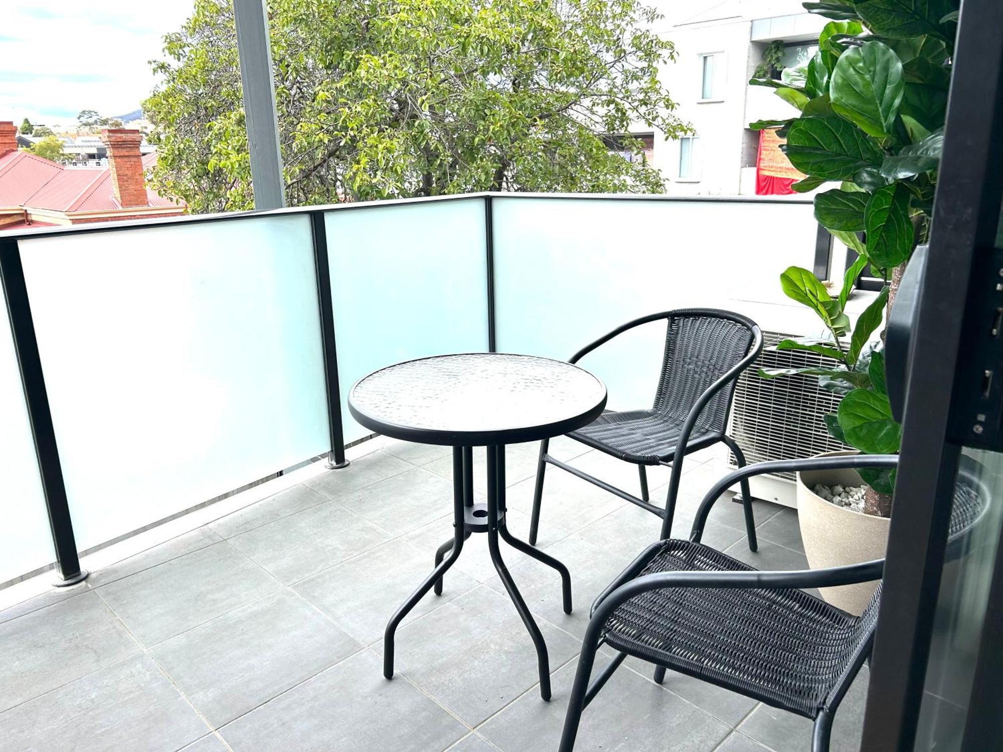 Hobart Inner City Apartment Экстерьер фото